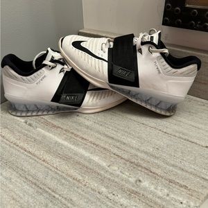 Nike weightlifting Romaleos 3 white size 10